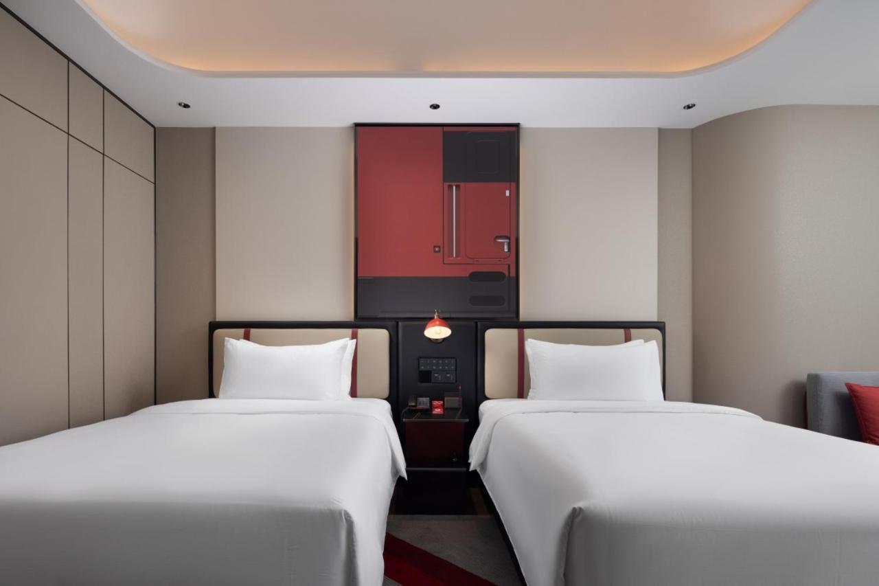 Radisson Red Guangzhou South Railway Station Hotel Kültér fotó