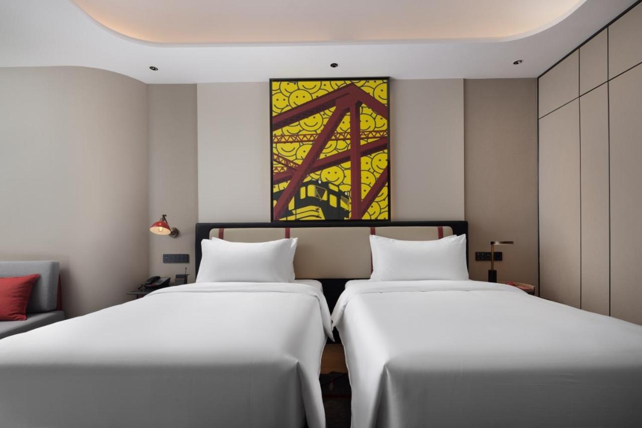 Radisson Red Guangzhou South Railway Station Hotel Kültér fotó